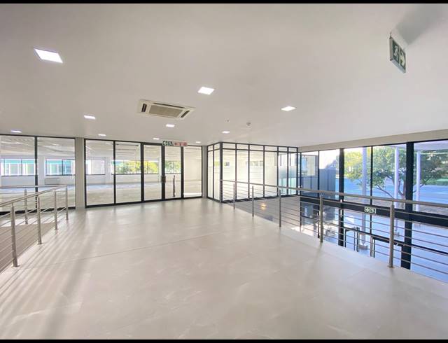 456M² OFFICE TO LET IN FOURWAYS